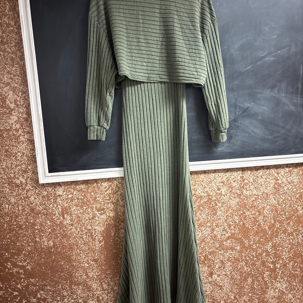 Green Ribbed Two-Piece Set